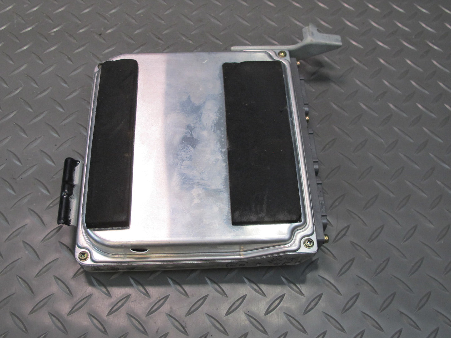 92-94 Lexus UZZ30L SC400 1UZFE ECM ECU Engine Control Module Unit OEM