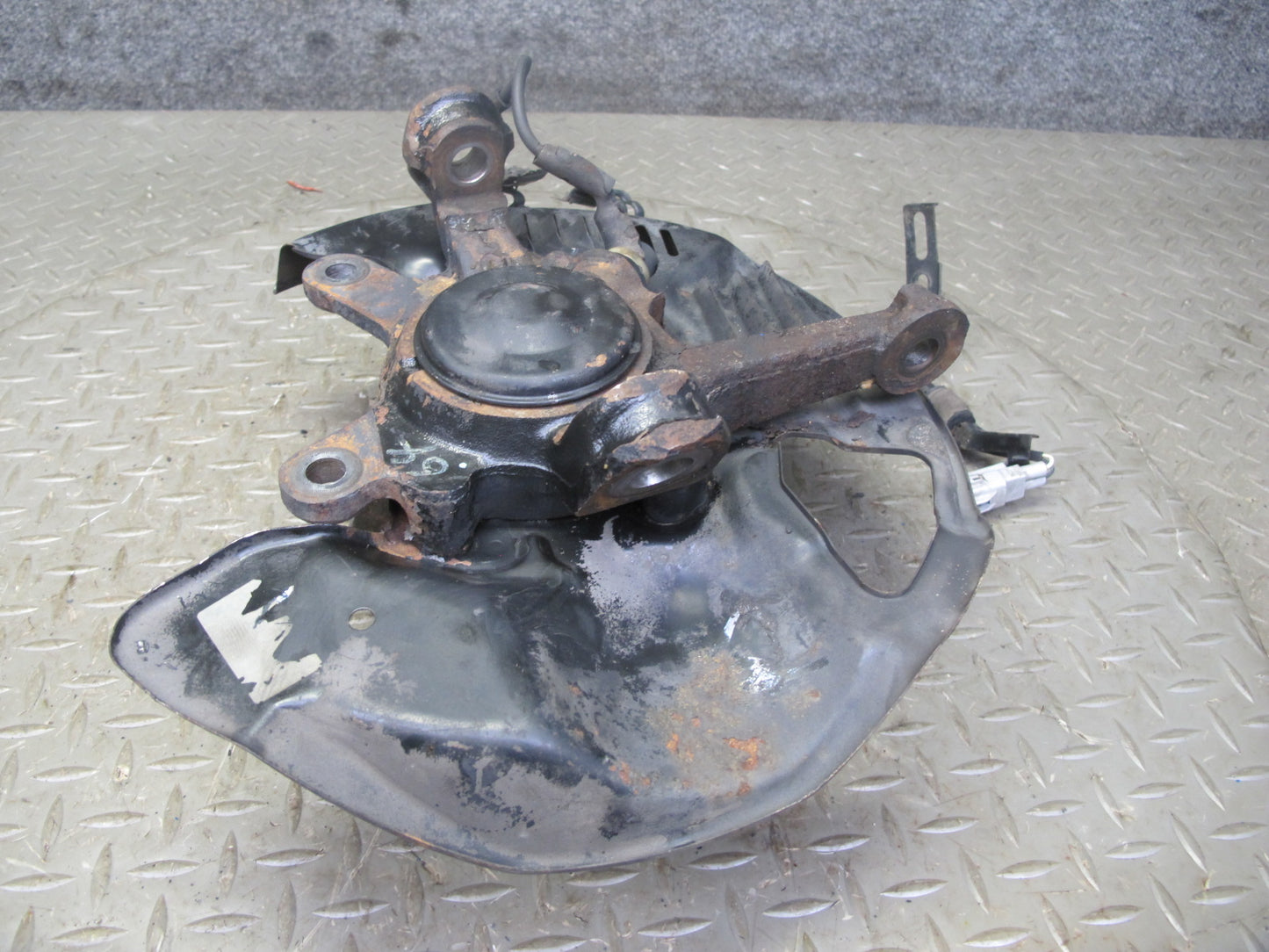 92-00 Lexus UZZ30L SC300 SC400 RWD Front Left Spindle Knuckle Wheel Hub OEM