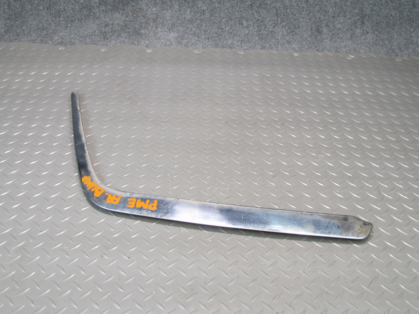 92-95 Mercedes W124 300D Front Bumper Left & Right Chrome Molding Trim Set OEM