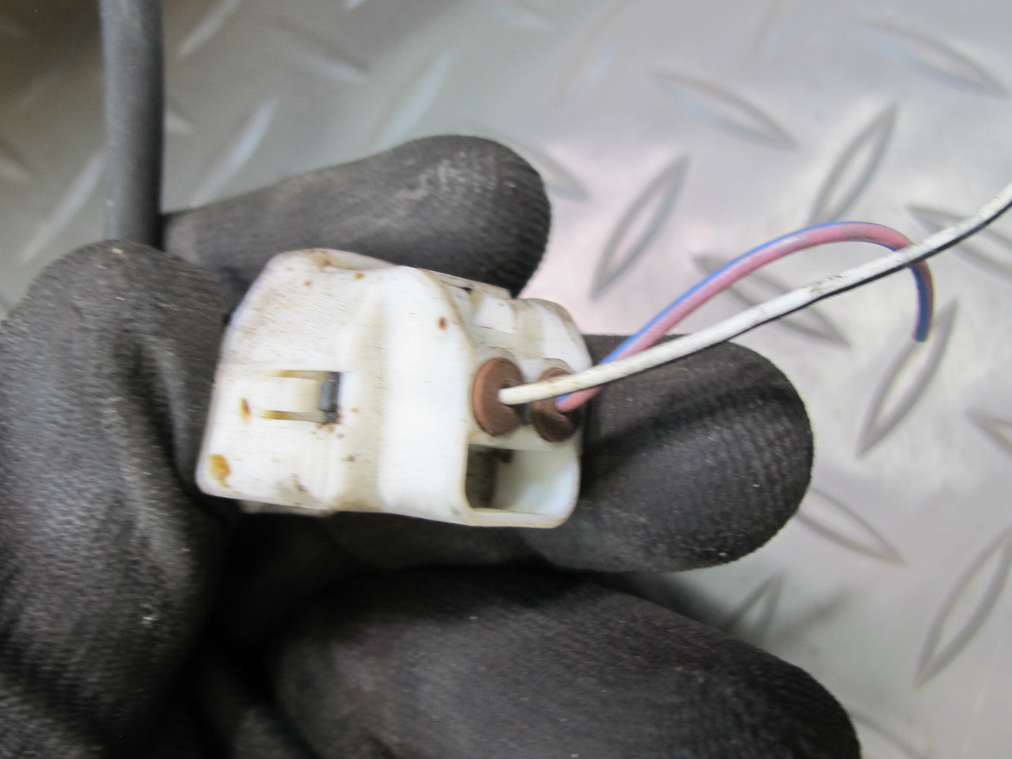 95-00 Lexus UZZ30L SC300 SC400 Windshield Washer Fluid Reservoir Tank Assy OEM