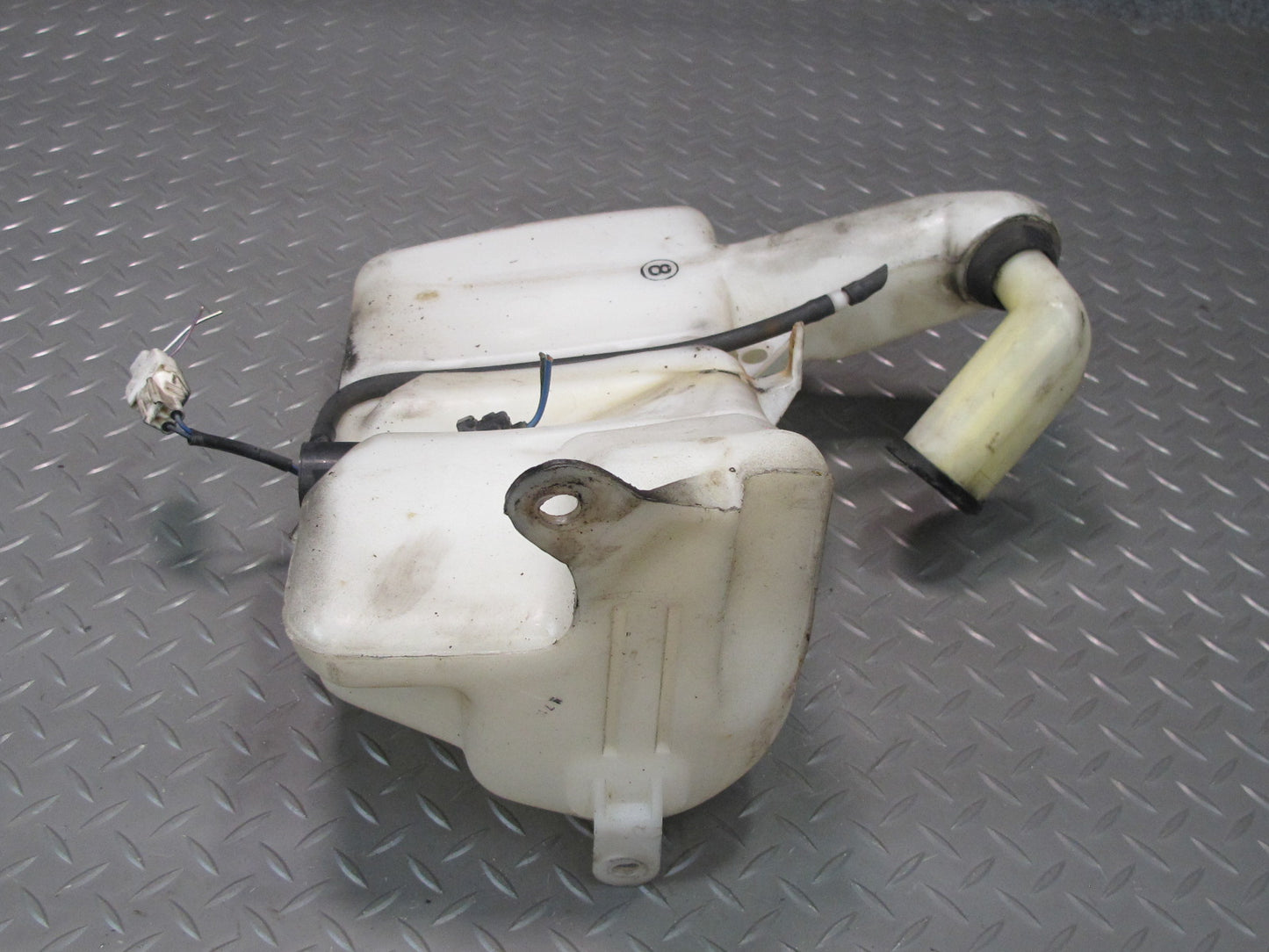 95-00 Lexus UZZ30L SC300 SC400 Windshield Washer Fluid Reservoir Tank Assy OEM