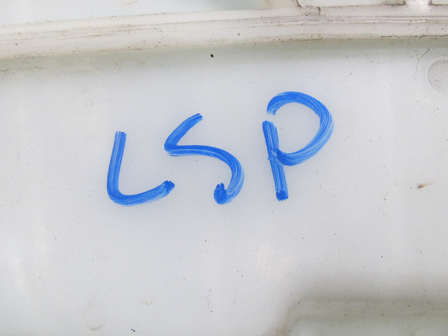 01-06 Lexus UCF30L LS430 Windshield Washer Reservoir Bottle Tank w Pump OEM