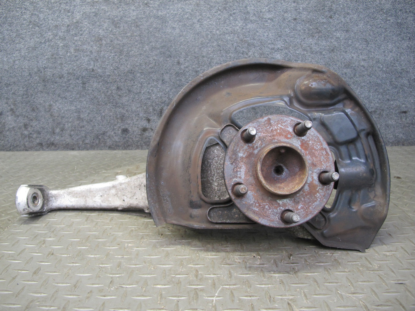 01-06 Lexus LS430 UCF30L RWD Front Right Spindle Knuckle Wheel Hub Bearing OEM