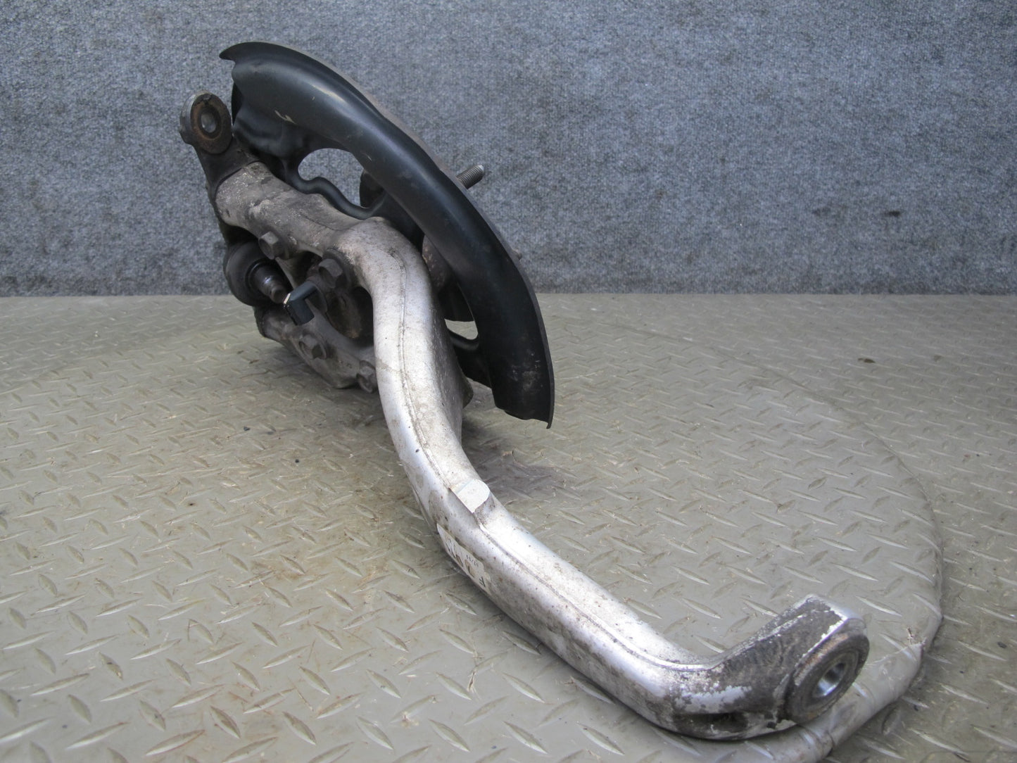 01-06 Lexus LS430 UCF30L RWD Front Right Spindle Knuckle Wheel Hub Bearing OEM