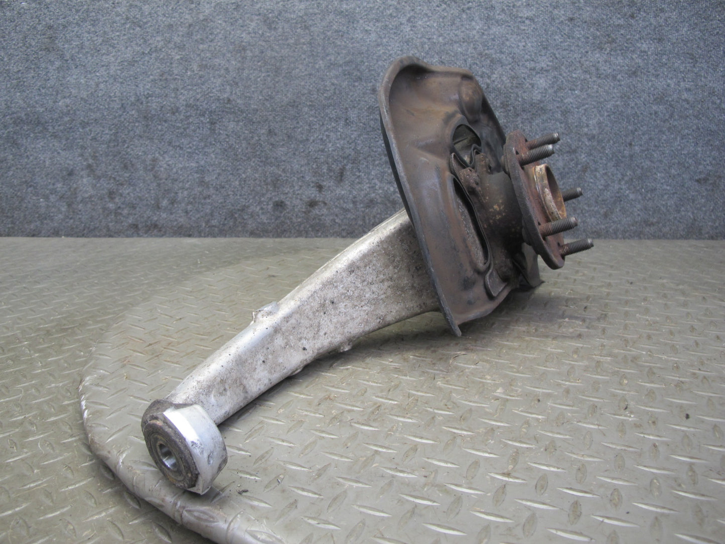 01-06 Lexus LS430 UCF30L RWD Front Right Spindle Knuckle Wheel Hub Bearing OEM