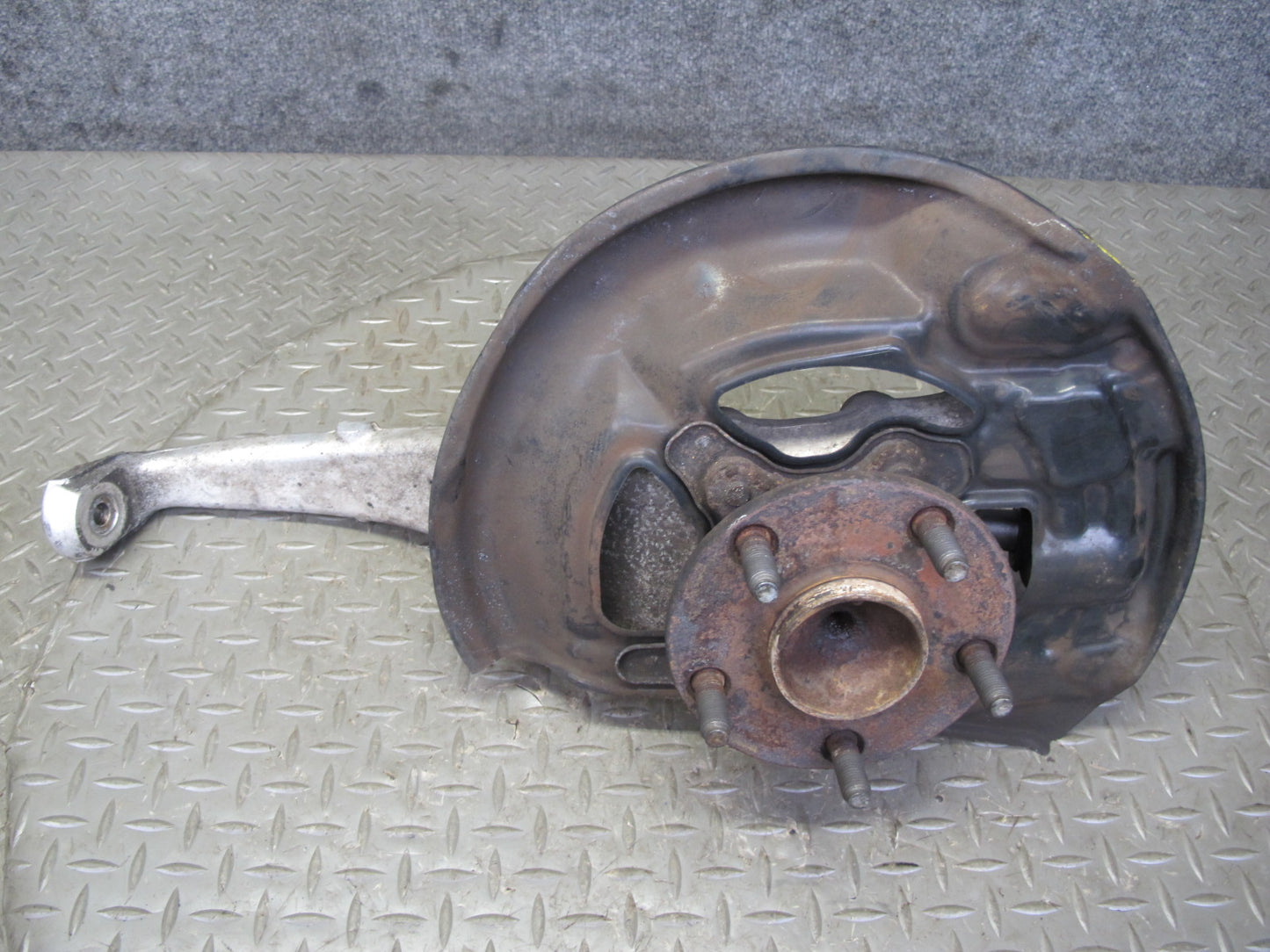 01-06 Lexus LS430 UCF30L RWD Front Right Spindle Knuckle Wheel Hub Bearing OEM