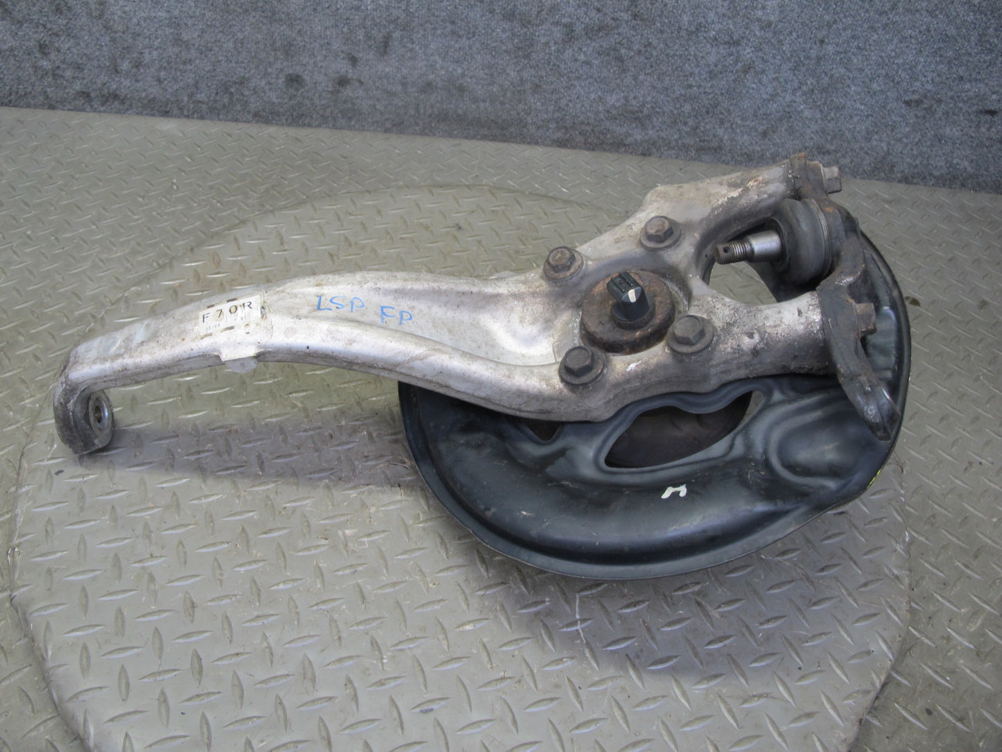 01-06 Lexus LS430 UCF30L RWD Front Right Spindle Knuckle Wheel Hub Bearing OEM