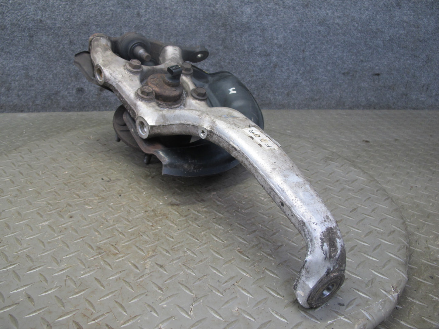 01-06 Lexus LS430 UCF30L RWD Front Right Spindle Knuckle Wheel Hub Bearing OEM