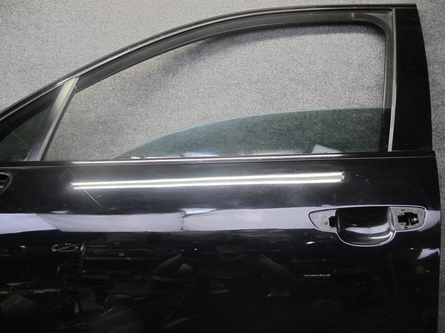 2011-2018 Porsche Cayenne 958 Front Left Side Door Shell Panel W/ Glass Black