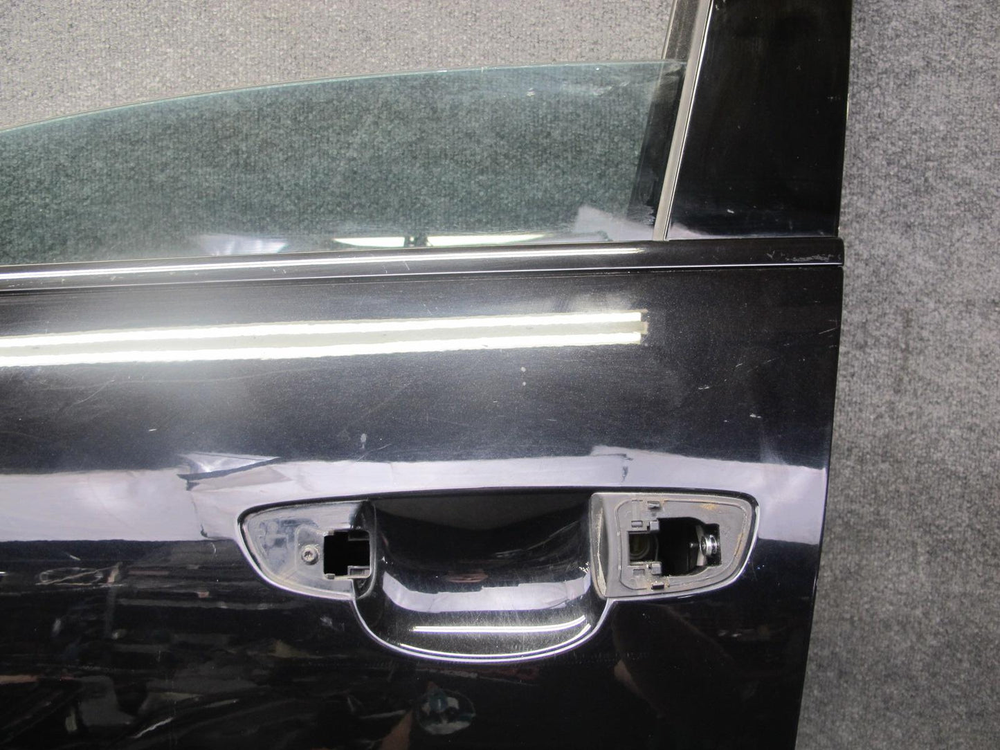 2011-2018 Porsche Cayenne 958 Front Left Side Door Shell Panel W/ Glass Black