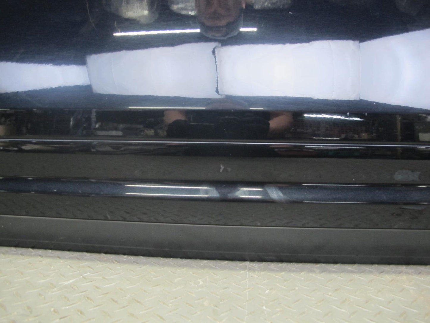 2011-2018 Porsche Cayenne 958 Front Left Side Door Shell Panel W/ Glass Black