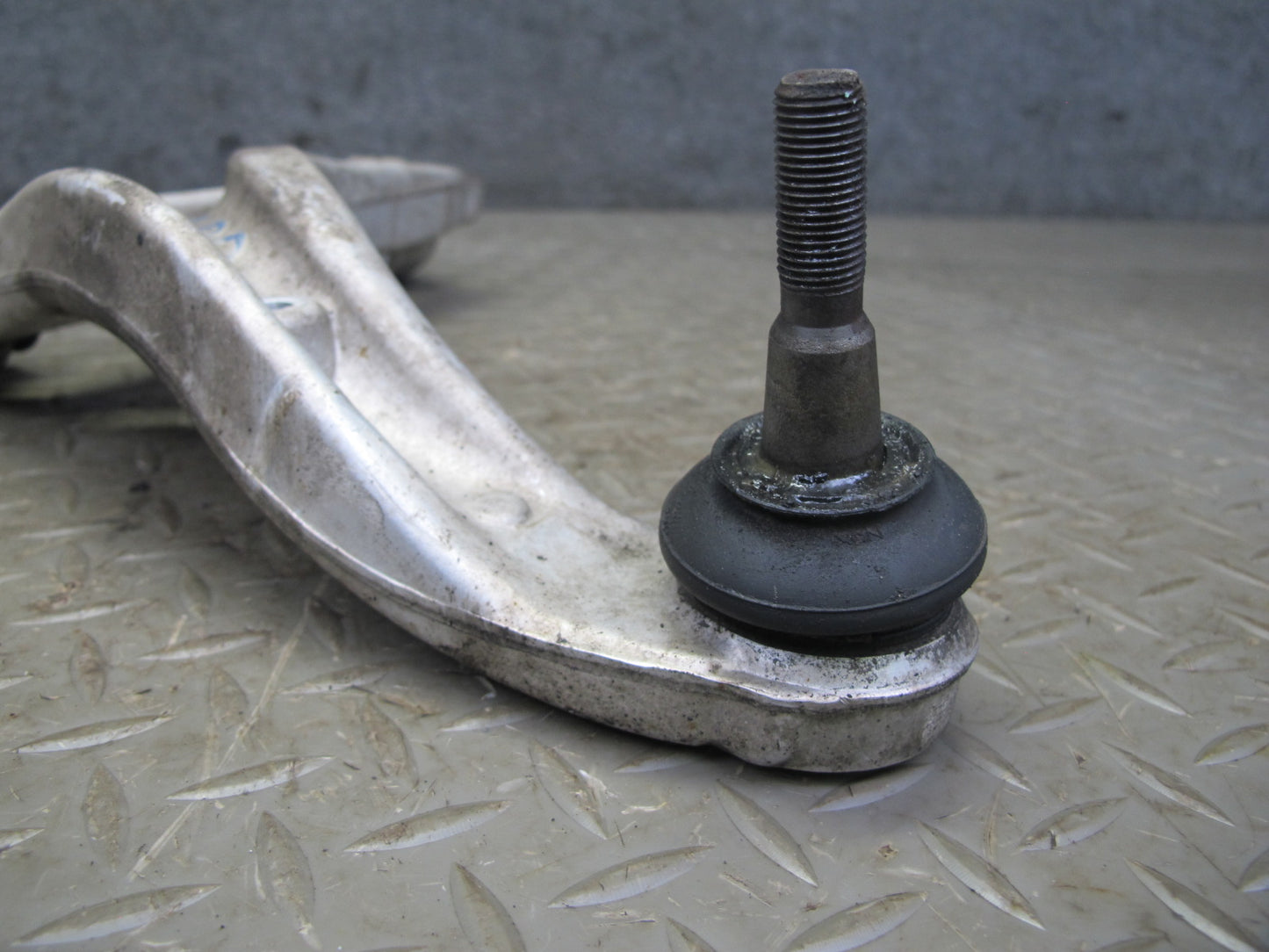 01-06 Lexus UCF30L LS430 Rear Right Suspension Upper Control Arm OEM