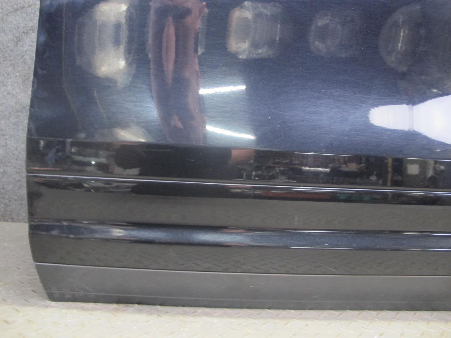 2011-2018 Porsche Cayenne 958 Front Left Side Door Shell Panel W/ Glass Black