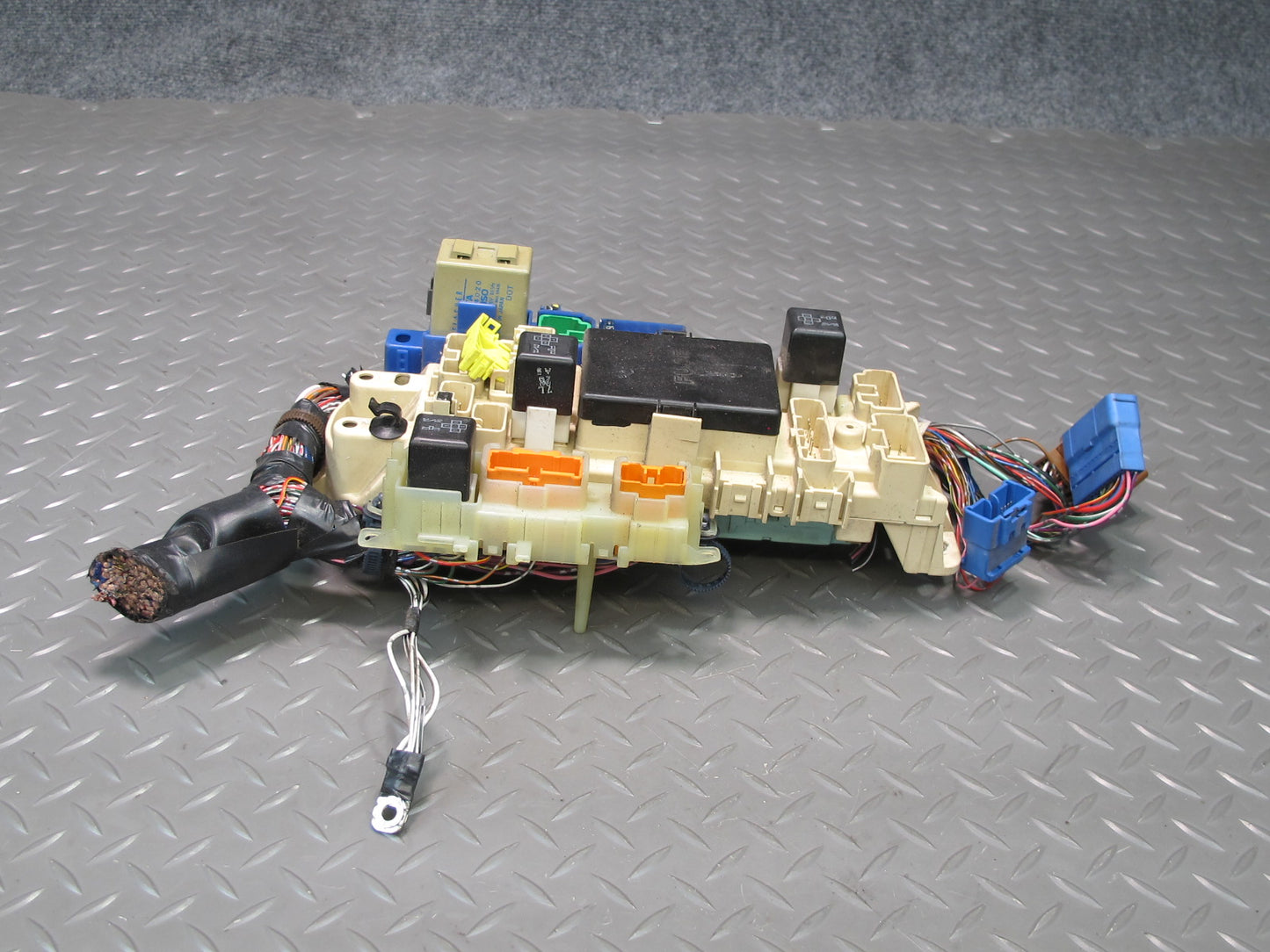 92-93 Lexus UZZ30L SC400 Interior Fuse Relay Box Module w Integration Module OEM