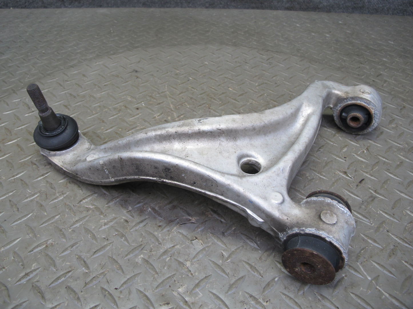 01-06 Lexus UCF30L LS430 Rear Left Suspension Upper Control Arm OEM