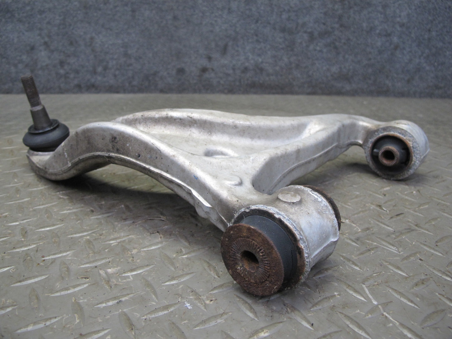 01-06 Lexus UCF30L LS430 Rear Left Suspension Upper Control Arm OEM