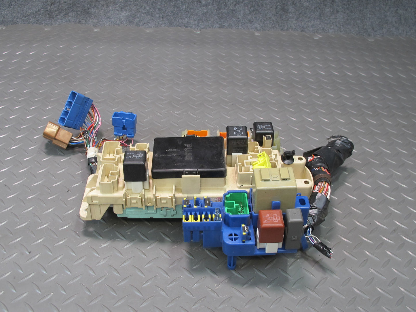 92-93 Lexus UZZ30L SC400 Interior Fuse Relay Box Module w Integration Module OEM