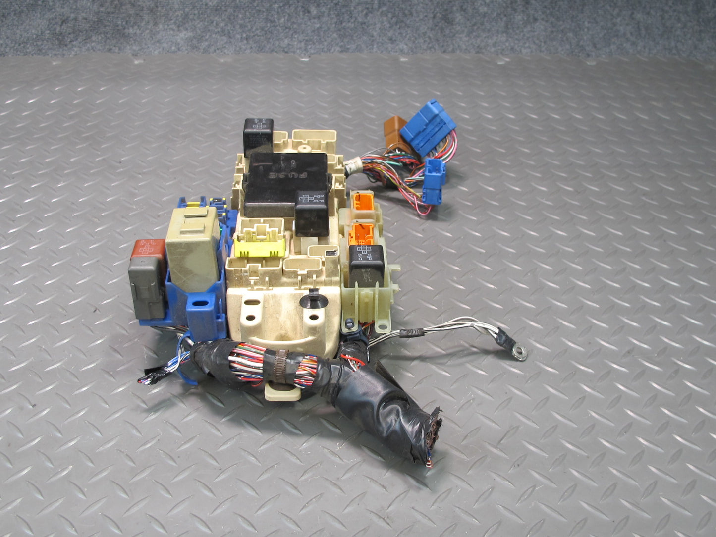 92-93 Lexus UZZ30L SC400 Interior Fuse Relay Box Module w Integration Module OEM