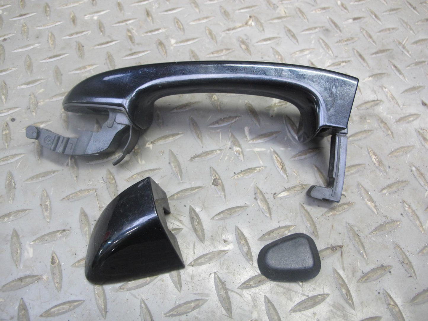 2011-2018 Porsche Cayenne 958 Front Left Side Door Shell Panel W/ Glass Black