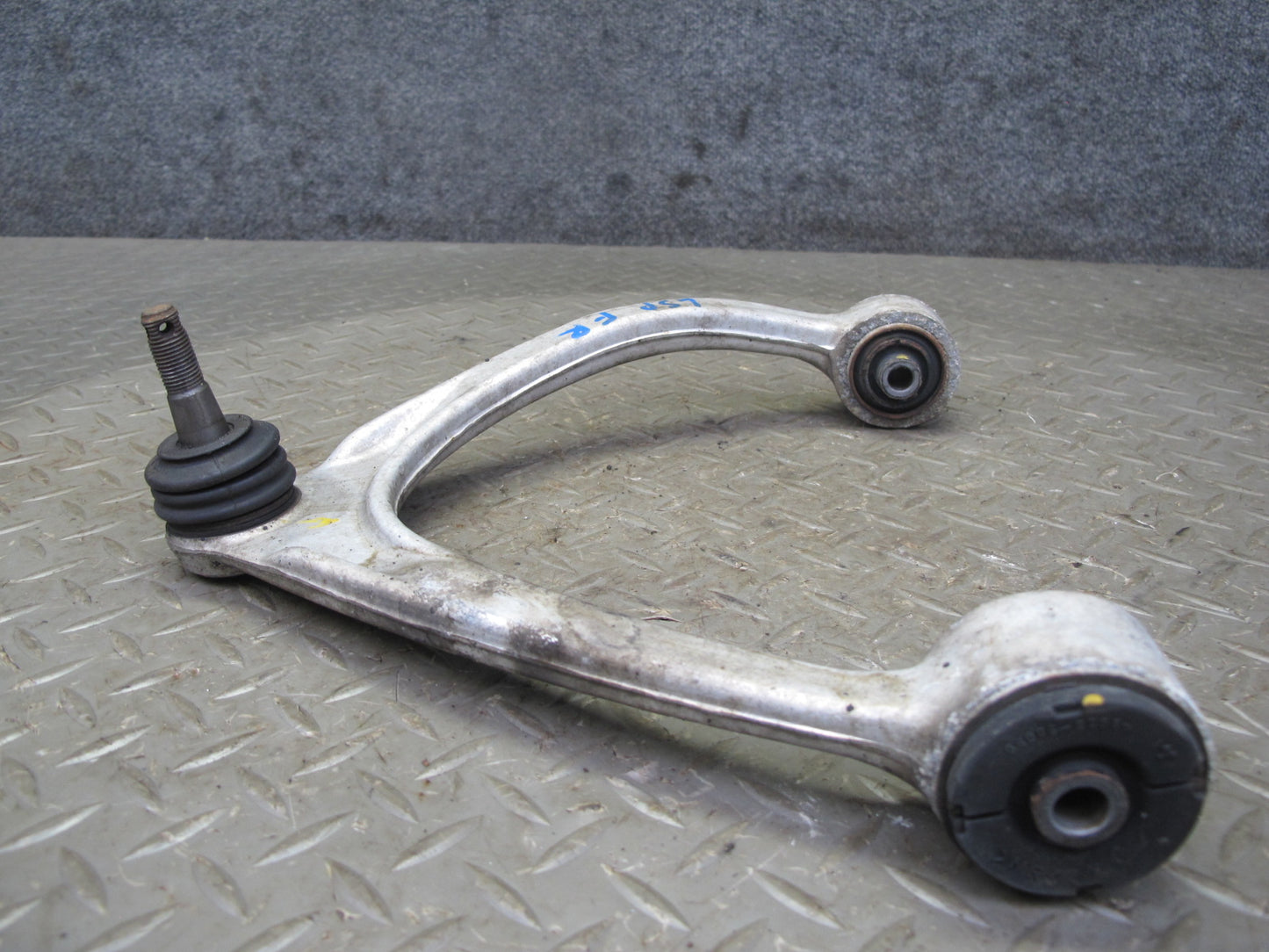 01-06 Lexus UCF30L LS430 Front Right Upper Control Arm OEM