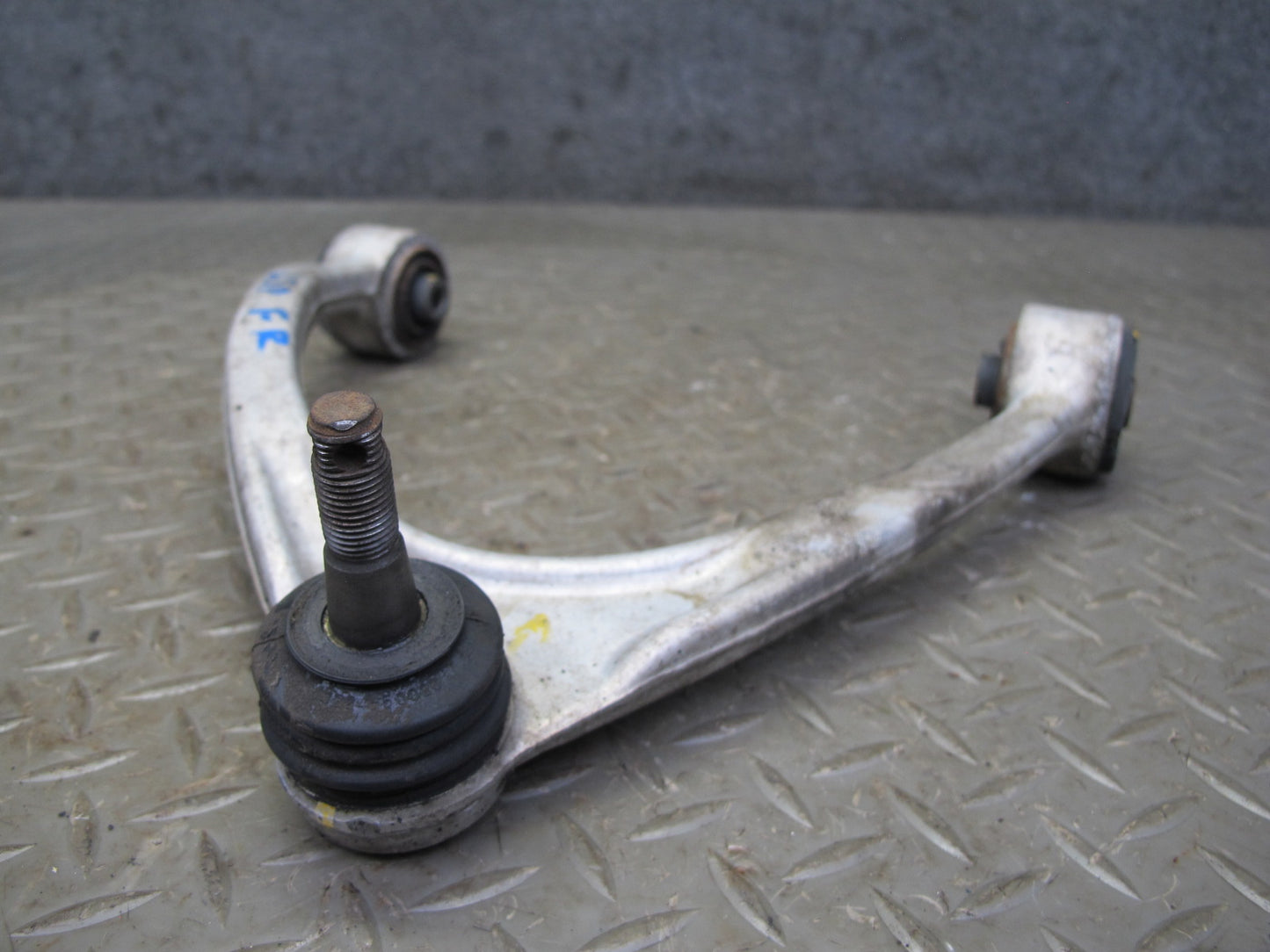 01-06 Lexus UCF30L LS430 Front Right Upper Control Arm OEM