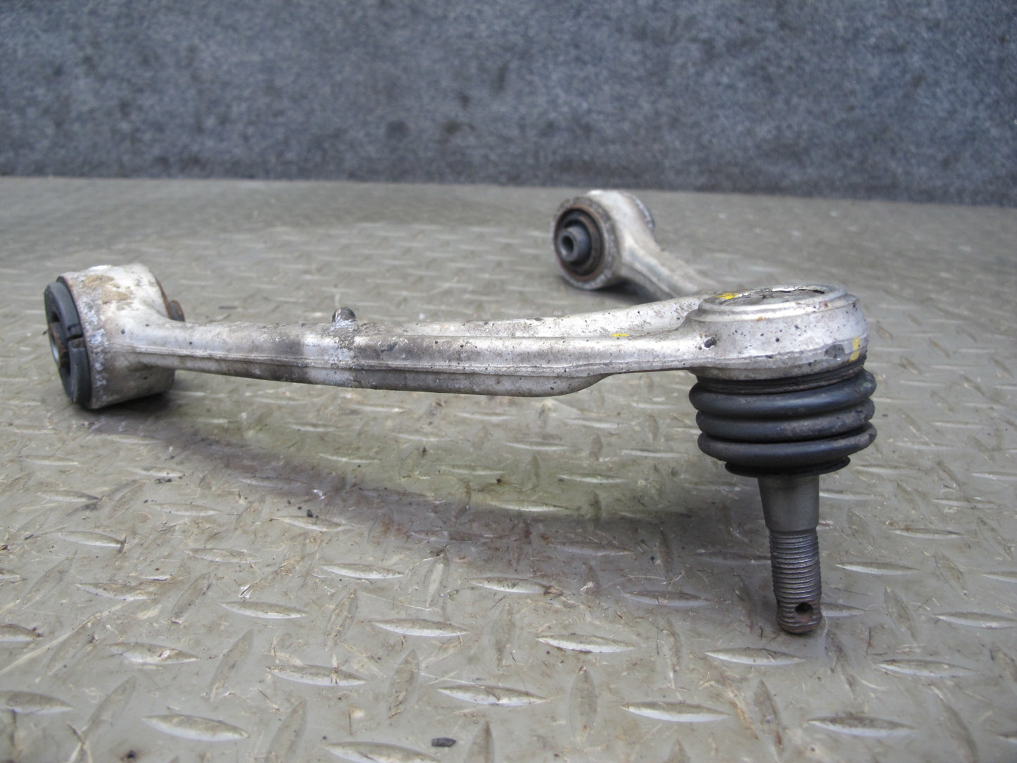 01-06 Lexus UCF30L LS430 Front Right Upper Control Arm OEM