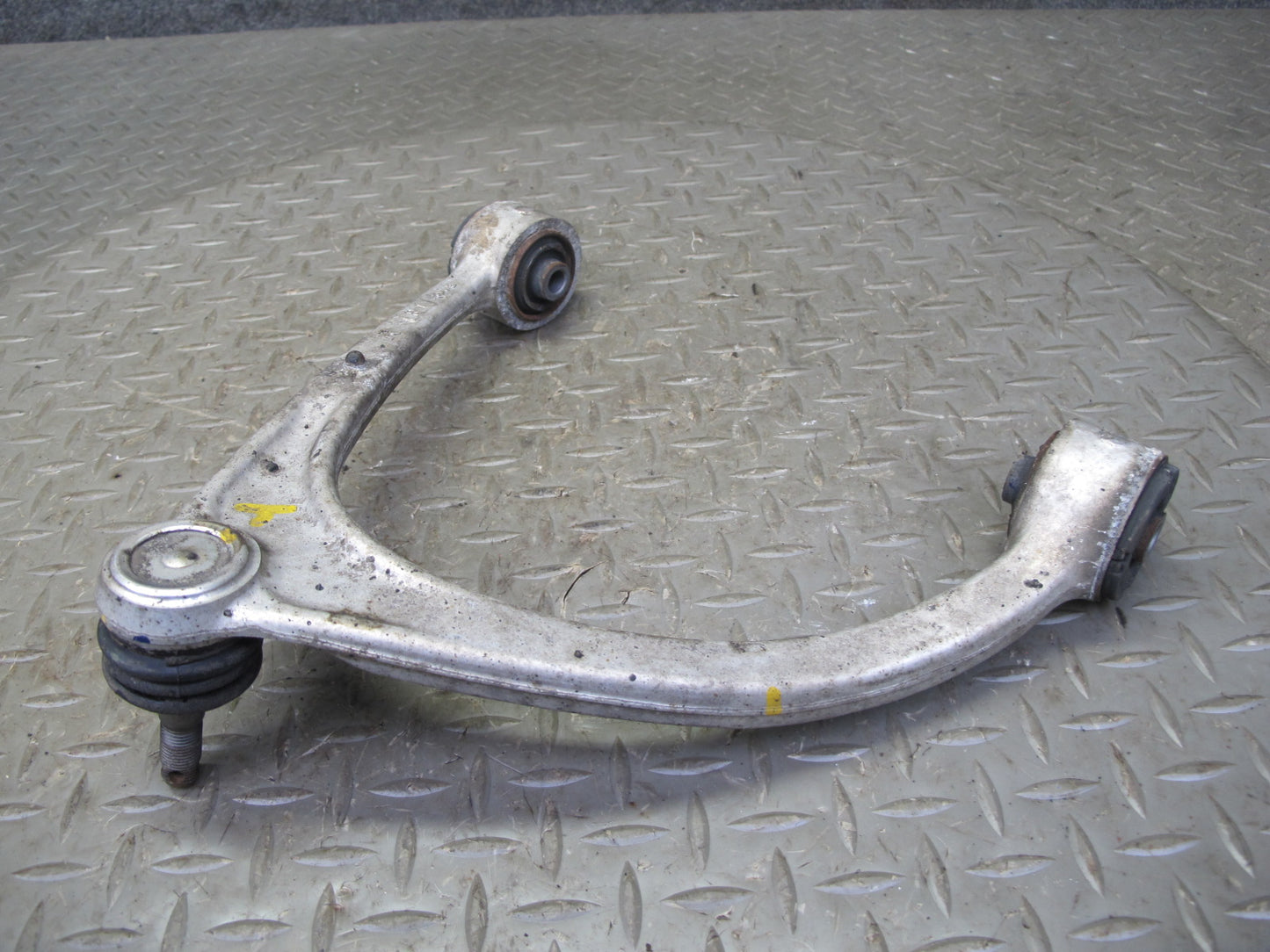 01-06 Lexus UCF30L LS430 Front Right Upper Control Arm OEM