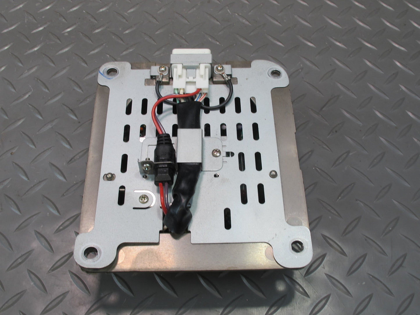 1992 Lexus UZZ30L SC300 SC400 Pioneer Speaker Amplifier Crossover OEM