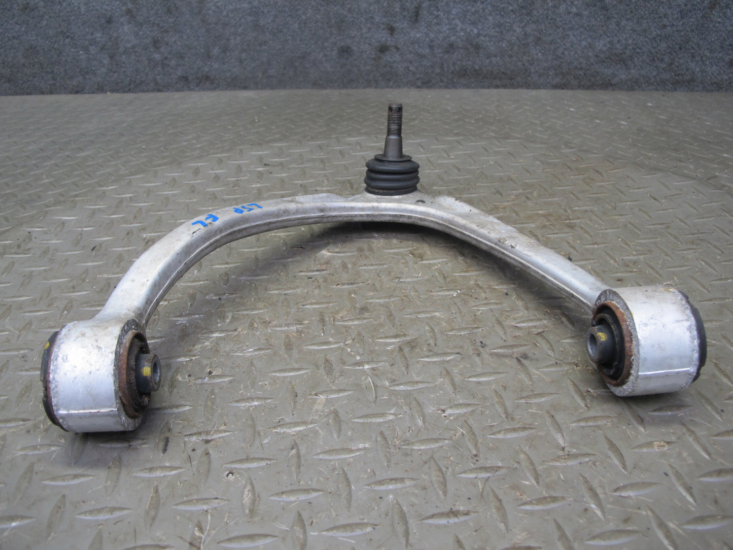 01-06 Lexus UCF30L LS430 Front Left Suspension Upper Control Arm OEM