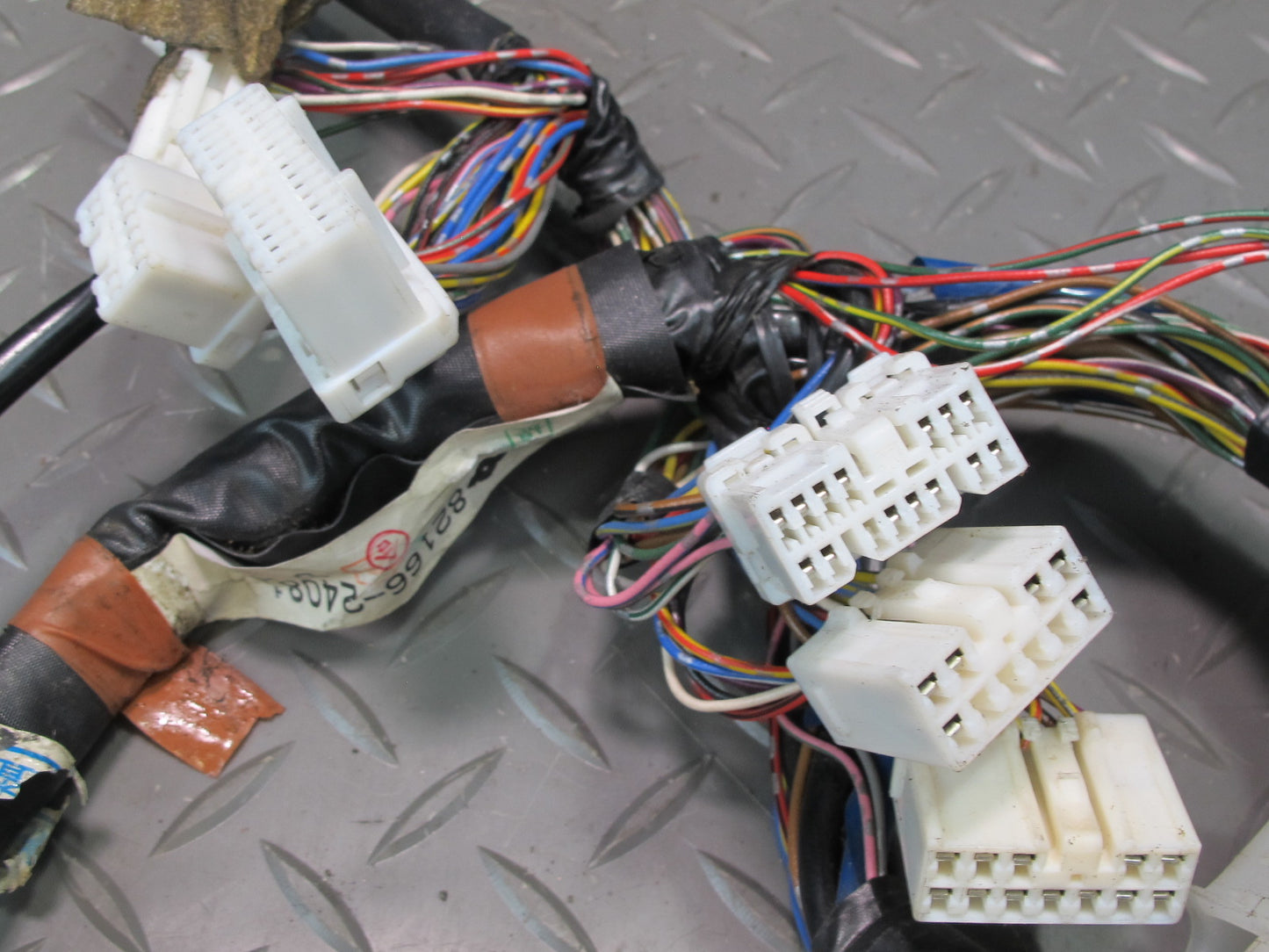 92-93 Lexus UZZ30L SC300 SC400 Console Box Wire Wiring Harness 82166-24081 OEM