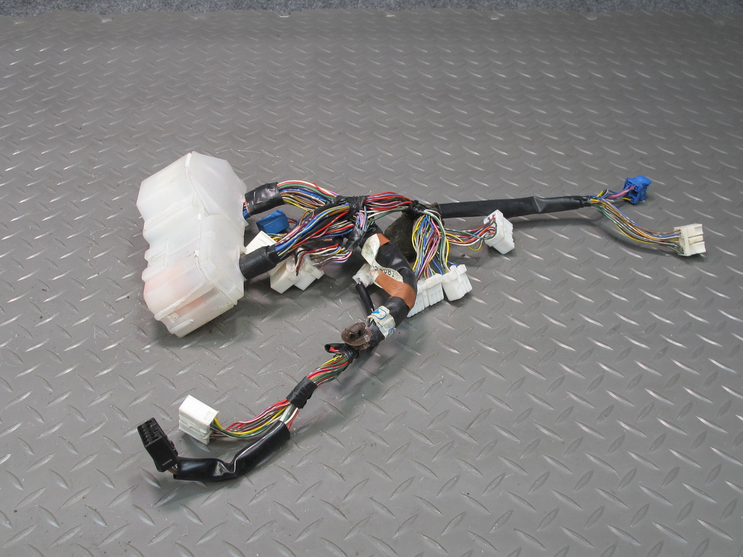 92-93 Lexus UZZ30L SC300 SC400 Console Box Wire Wiring Harness 82166-24081 OEM