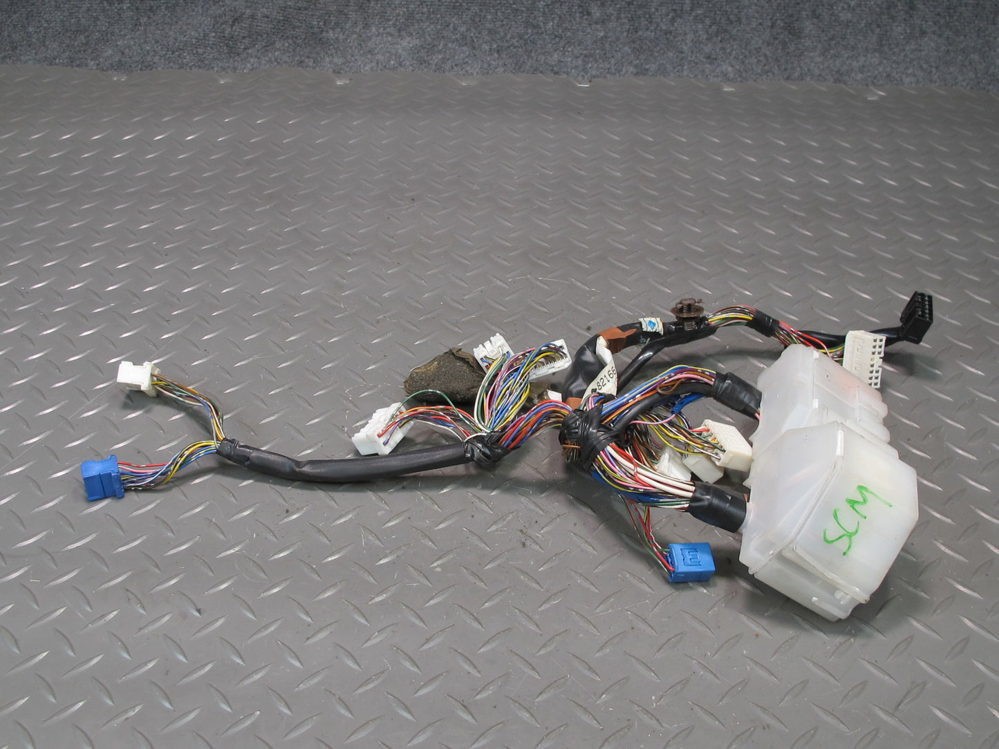 92-93 Lexus UZZ30L SC300 SC400 Console Box Wire Wiring Harness 82166-24081 OEM