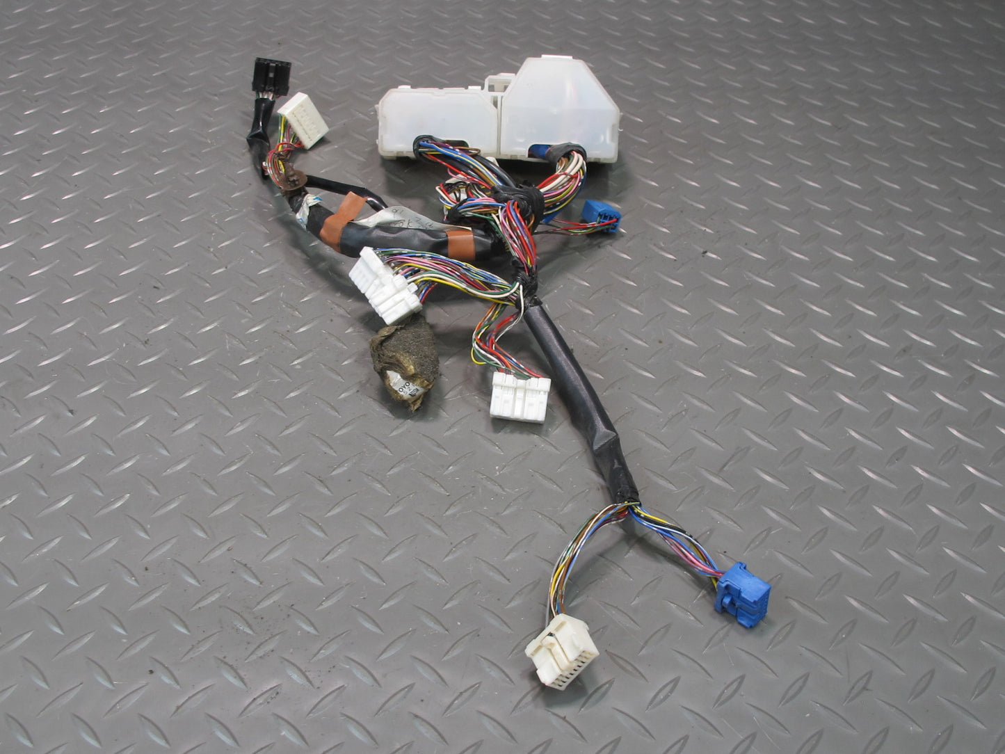 92-93 Lexus UZZ30L SC300 SC400 Console Box Wire Wiring Harness 82166-24081 OEM