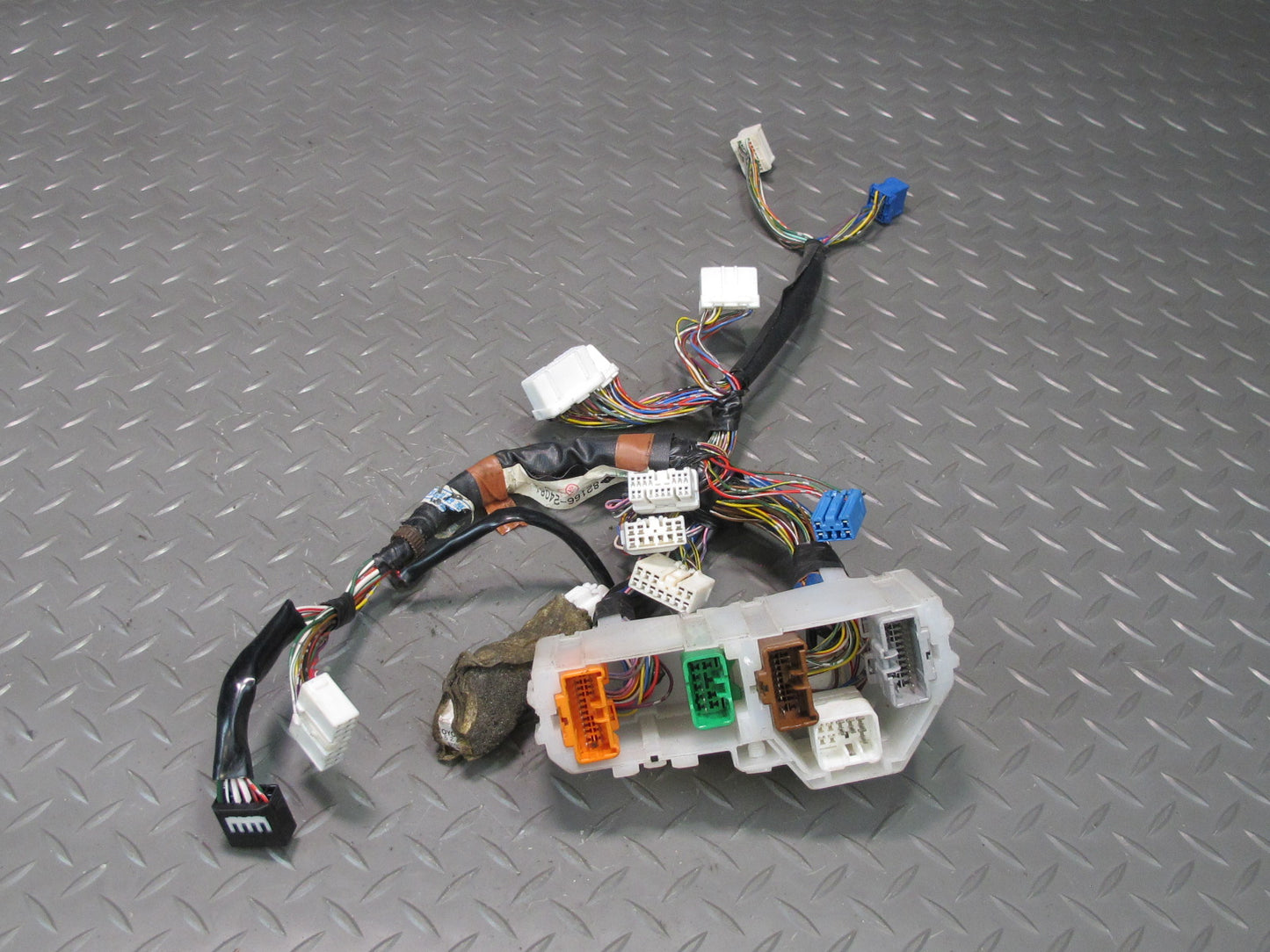 92-93 Lexus UZZ30L SC300 SC400 Console Box Wire Wiring Harness 82166-24081 OEM