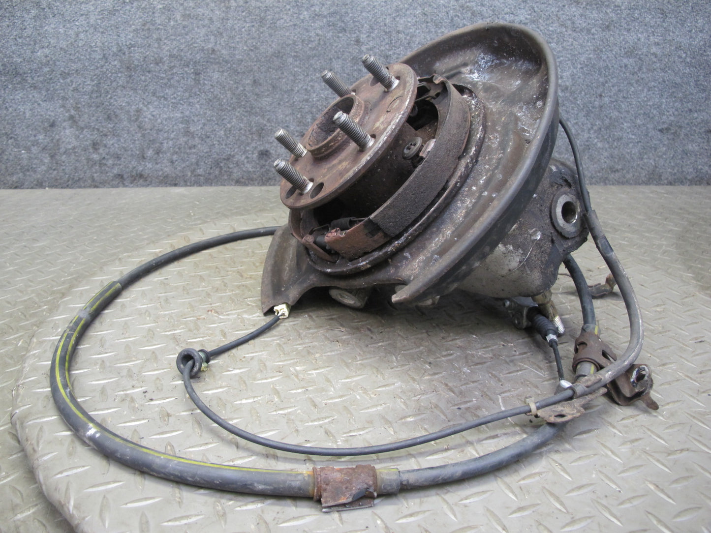 01-06 Lexus LS430 UCF30L RWD Rear Left Spindle Knuckle Wheel Hub Bearing OEM