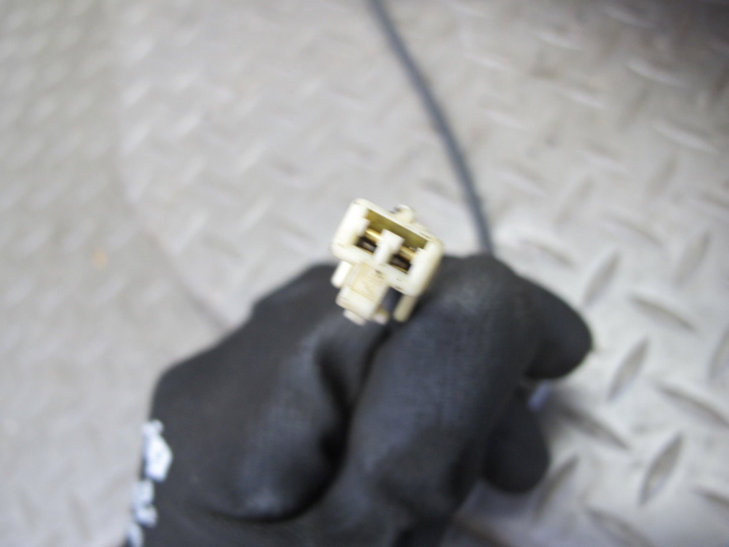 01-06 Lexus LS430 UCF30L RWD Rear Left Spindle Knuckle Wheel Hub Bearing OEM