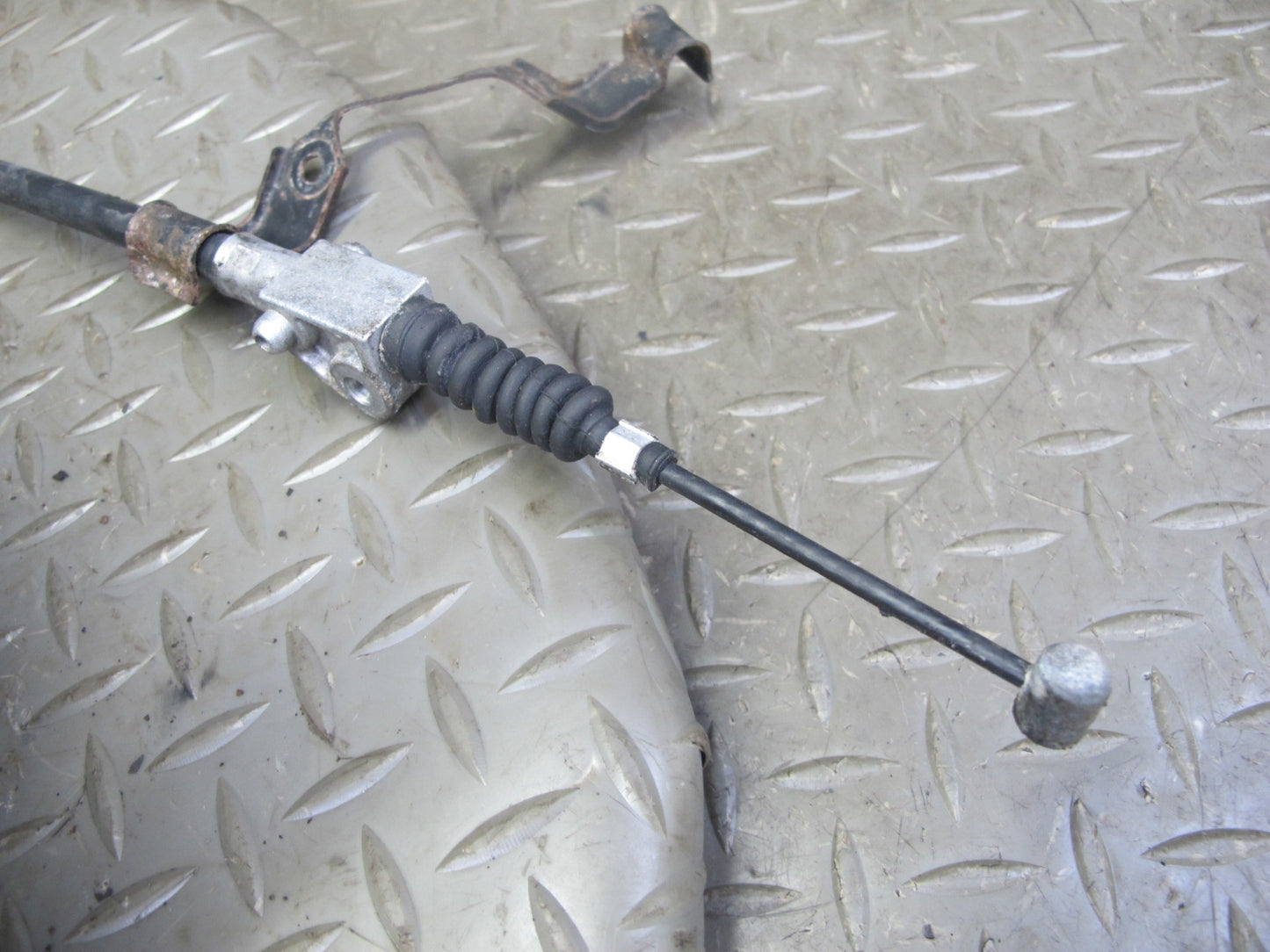 01-06 Lexus LS430 UCF30L RWD Rear Left Spindle Knuckle Wheel Hub Bearing OEM