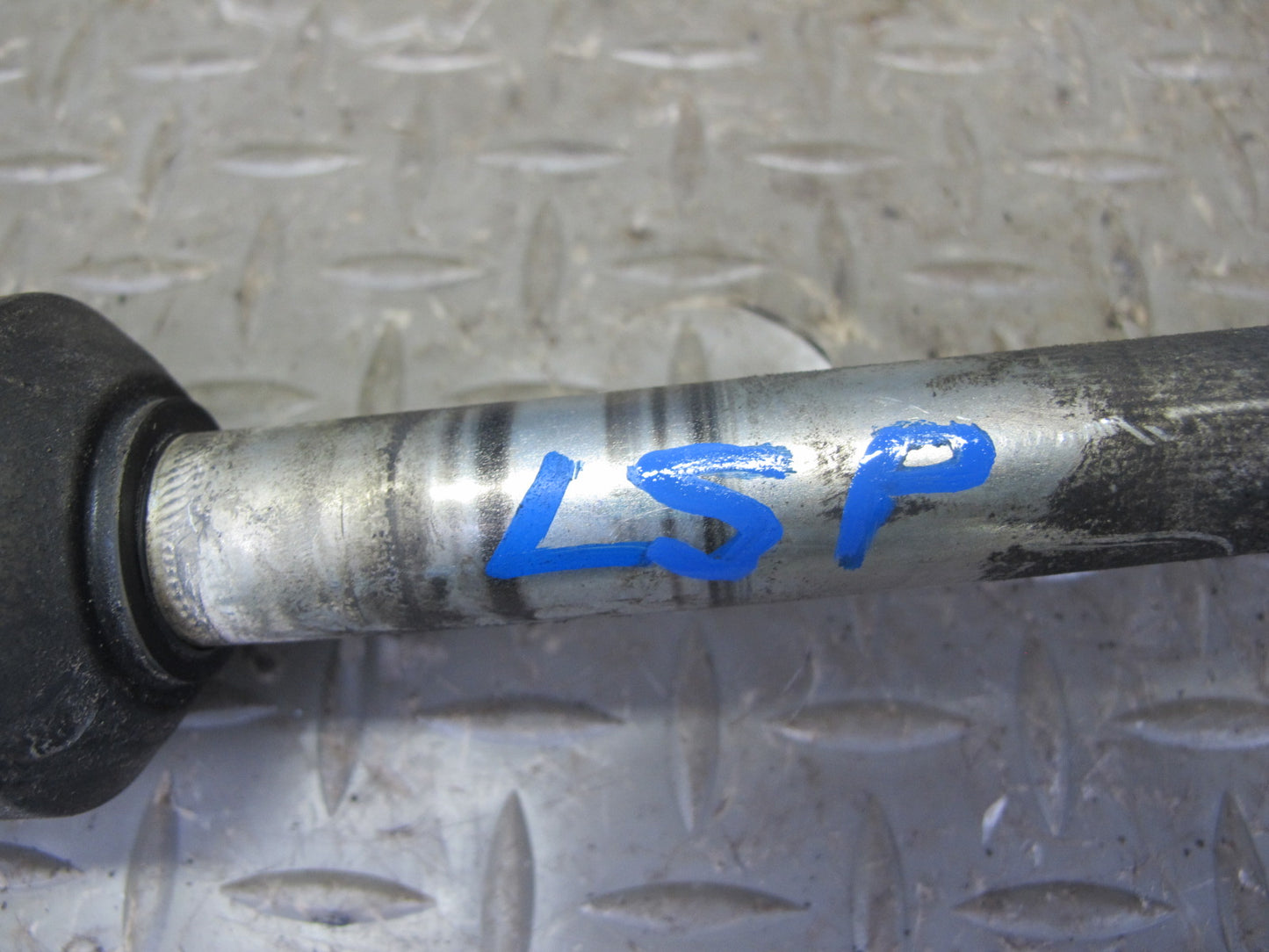 01-06 Lexus UCF30L LS430 Steering Column Lower U Joint Linkage Shaft OEM