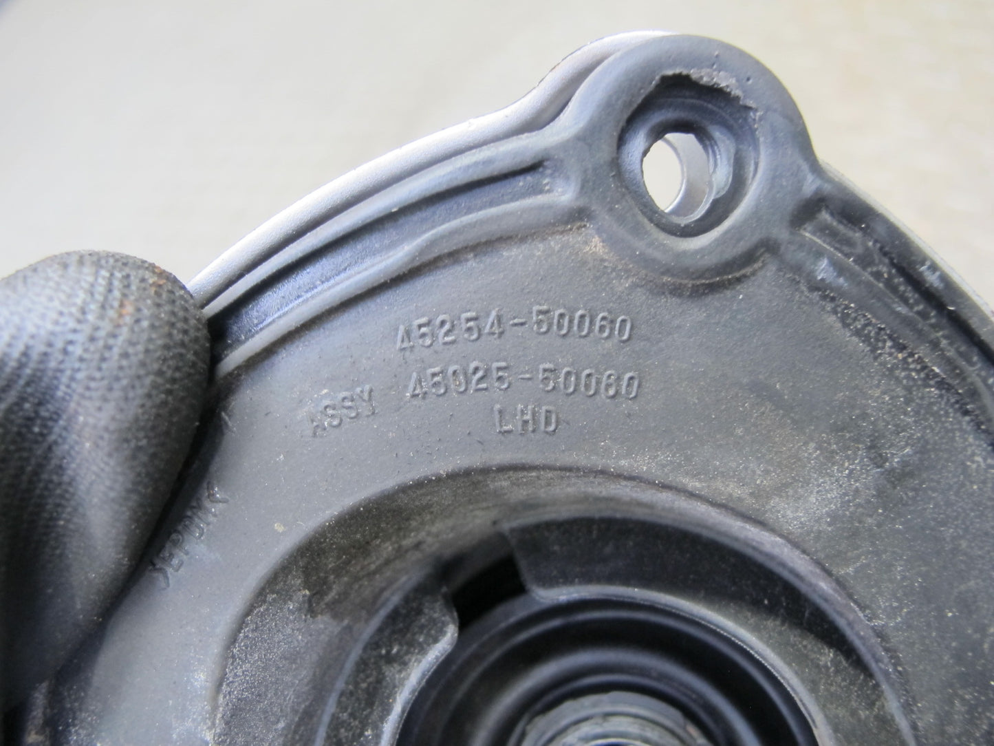 01-06 Lexus UCF30L LS430 Steering Column Lower U Joint Linkage Shaft OEM