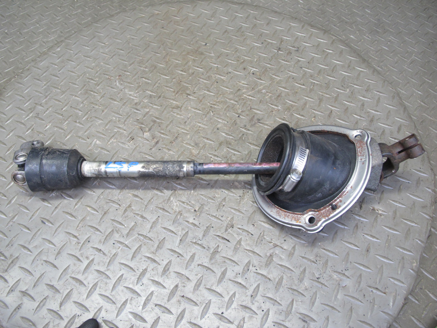 01-06 Lexus UCF30L LS430 Steering Column Lower U Joint Linkage Shaft OEM