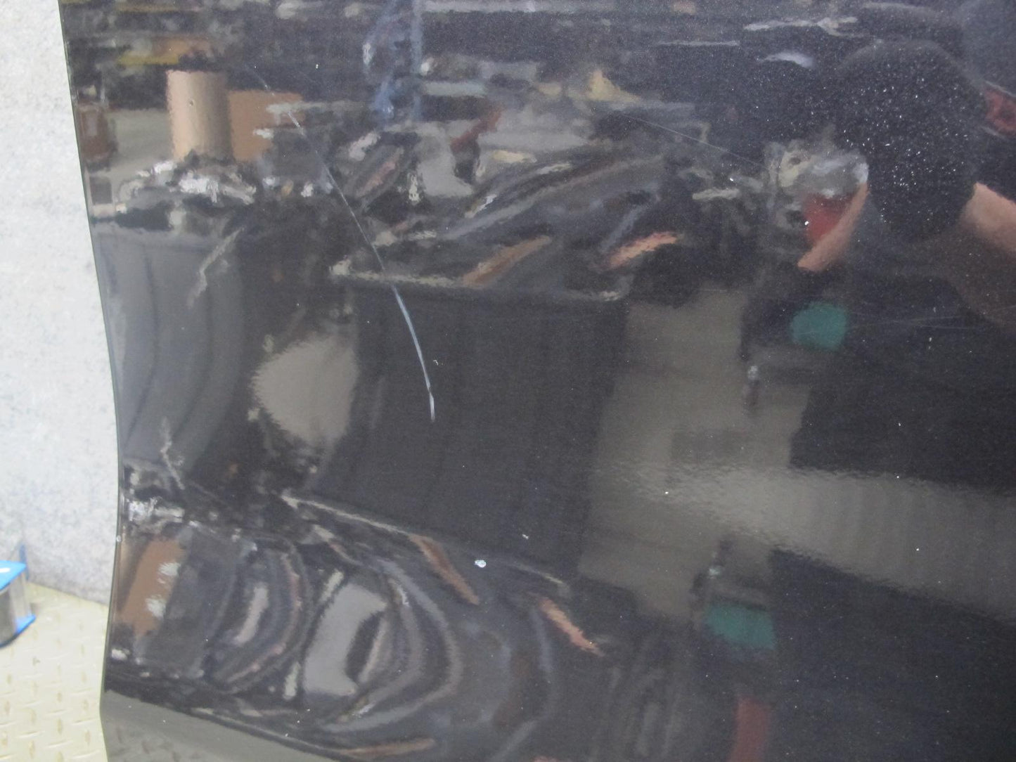 2011-2018 Porsche Cayenne 958 Front Right Side Door Shell Panel W/ Glass Black