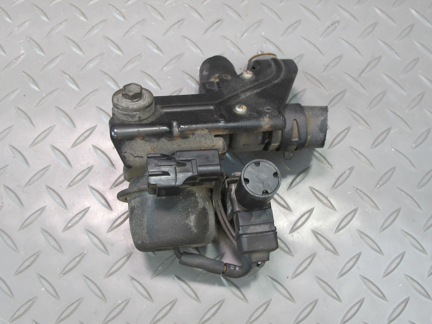 92-00 Lexus UZZ30L SC300 SC400 Heater Control Valve Pump OEM