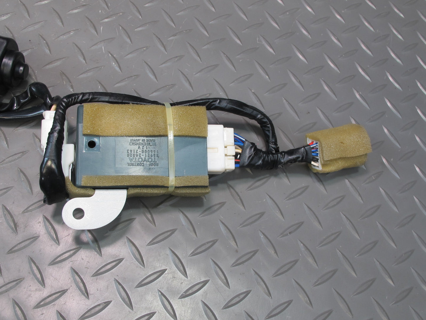 92-93 Lexus UZZ30L SC300 SC400 Sunroof Motor & Relay Control Module Set OEM