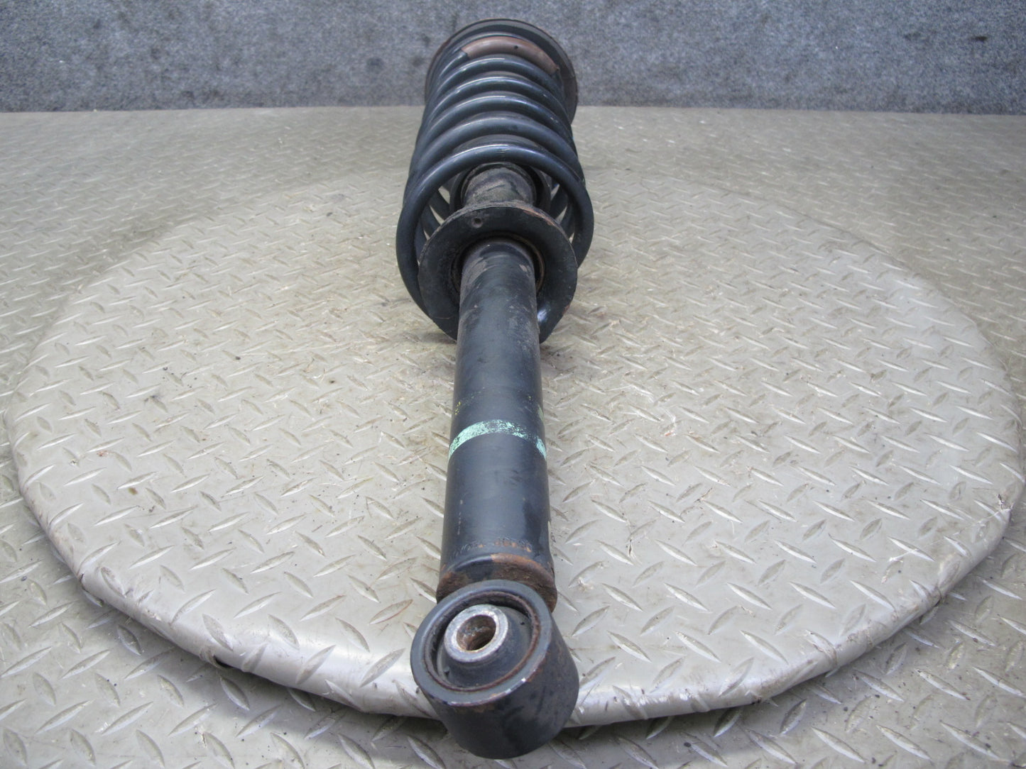 98-00 Lexus UCF20L LS400 Rear Right Strut Shock Absorber OEM