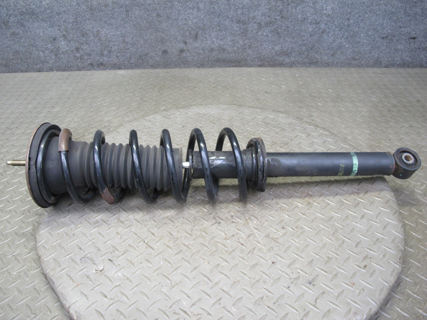 98-00 Lexus UCF20L LS400 Rear Right Strut Shock Absorber OEM