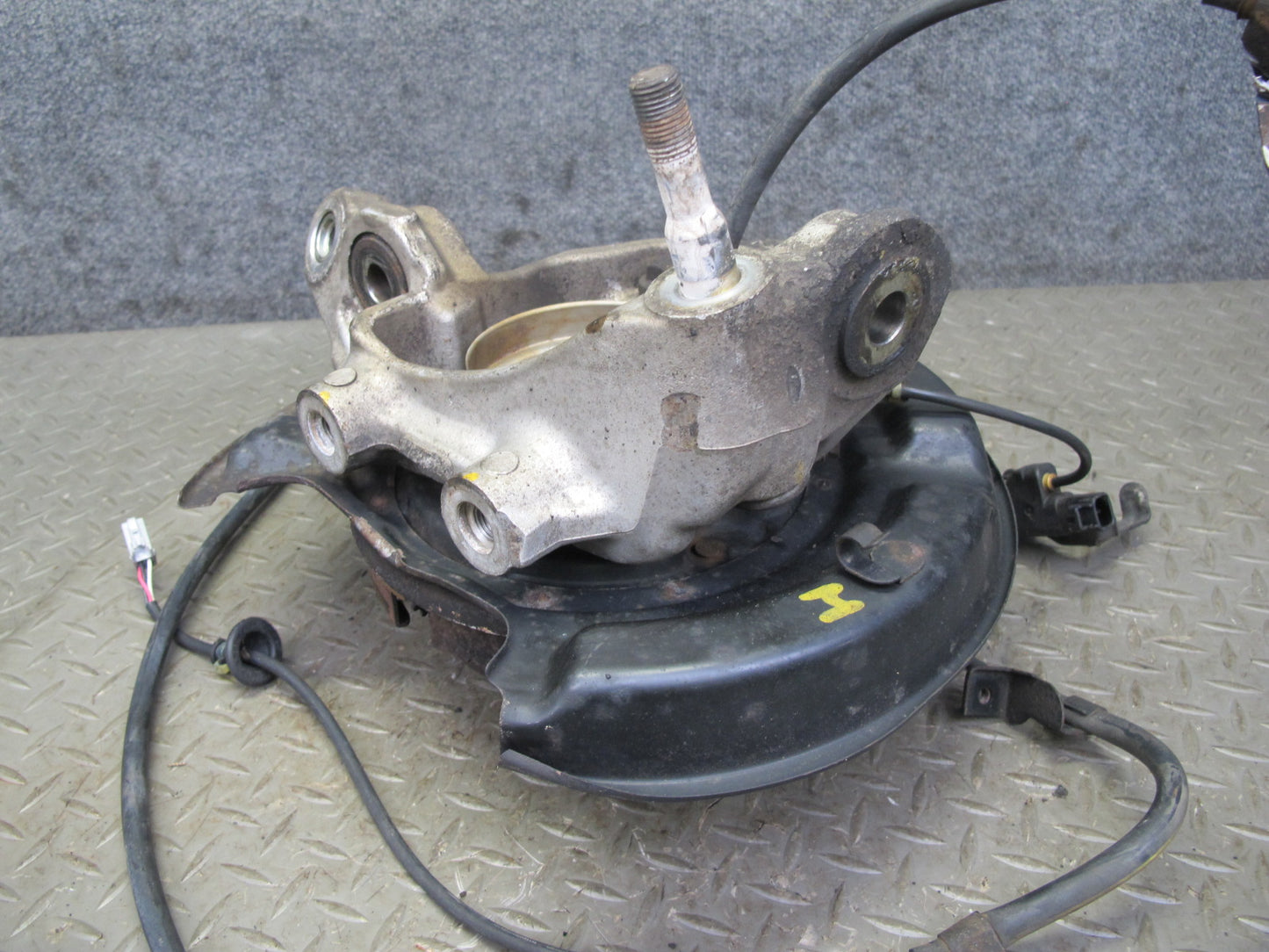 01-06 Lexus LS430 UCF30L RWD Rear Right Spindle Knuckle Wheel Hub Bearing OEM