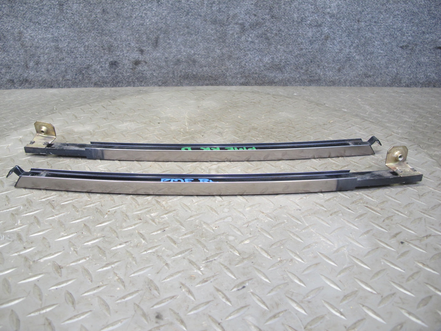 93-95 Mercedes W124 300D Sedan Rear Left & Right Door Window Guide Rail Set OEM