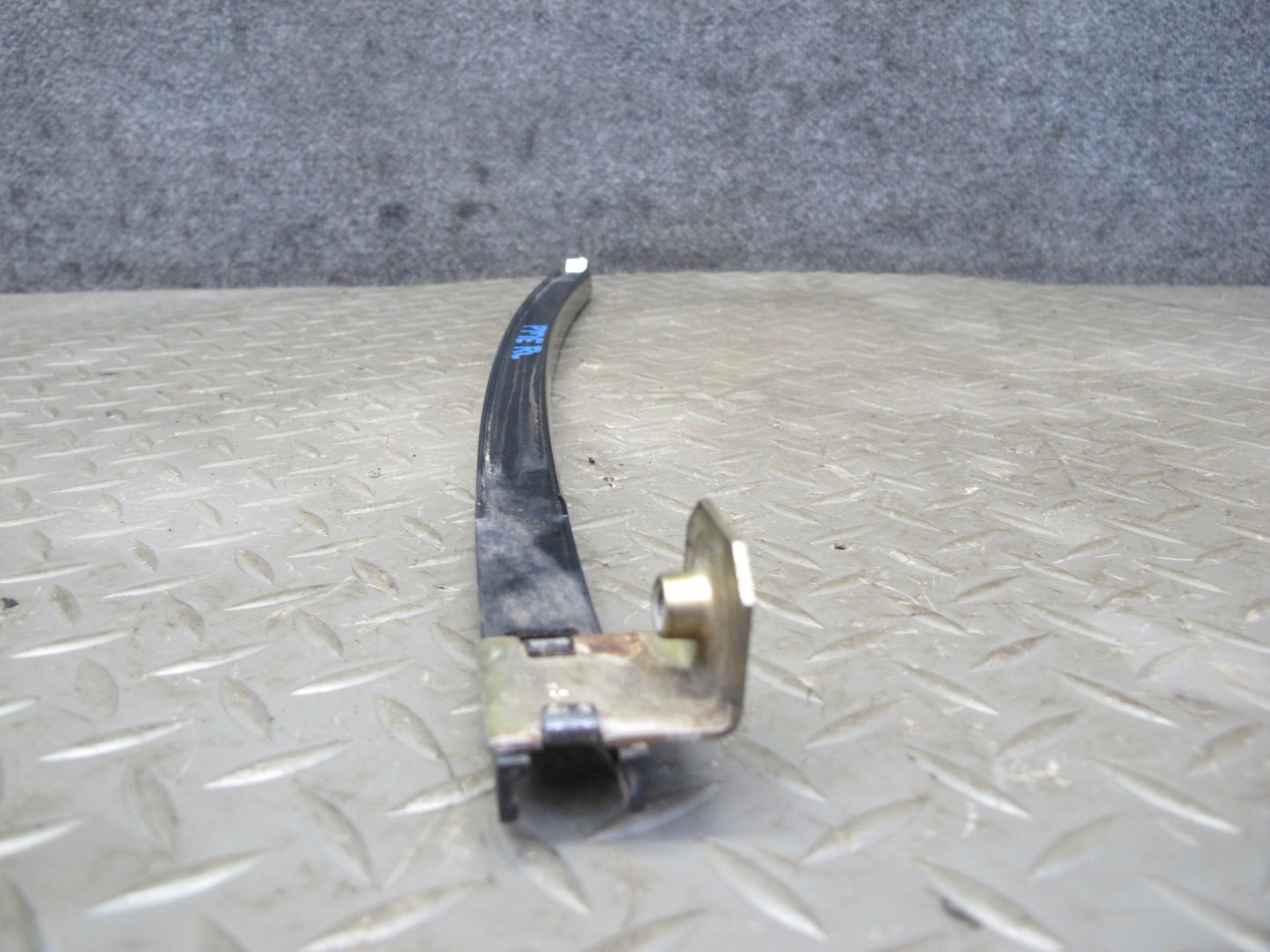 93-95 Mercedes W124 300D Sedan Rear Left & Right Door Window Guide Rail Set OEM