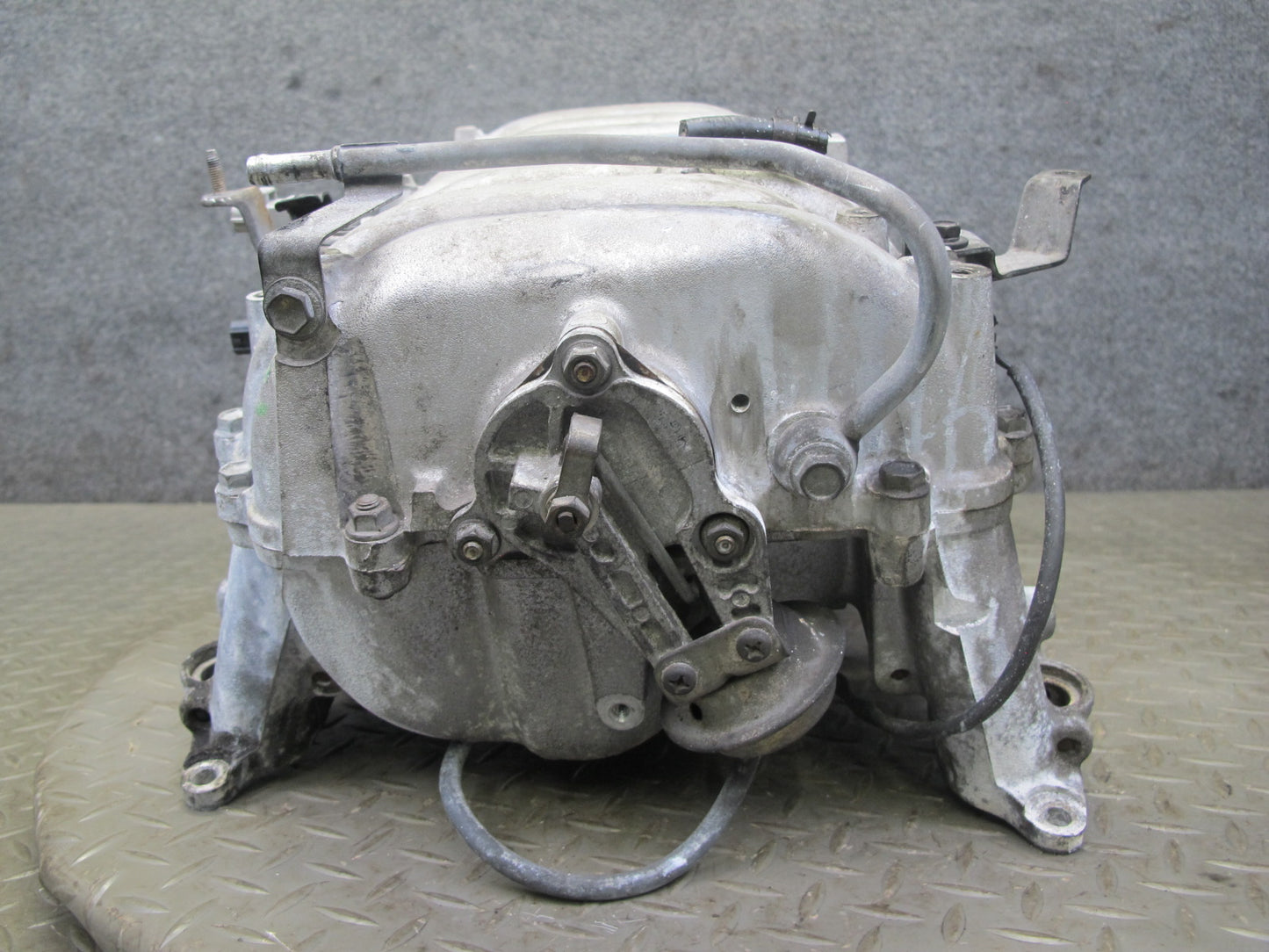 98-00 Lexus SC400 1UZFE Engine Upper Lower Intake Manifold w Pressure Tank Assy