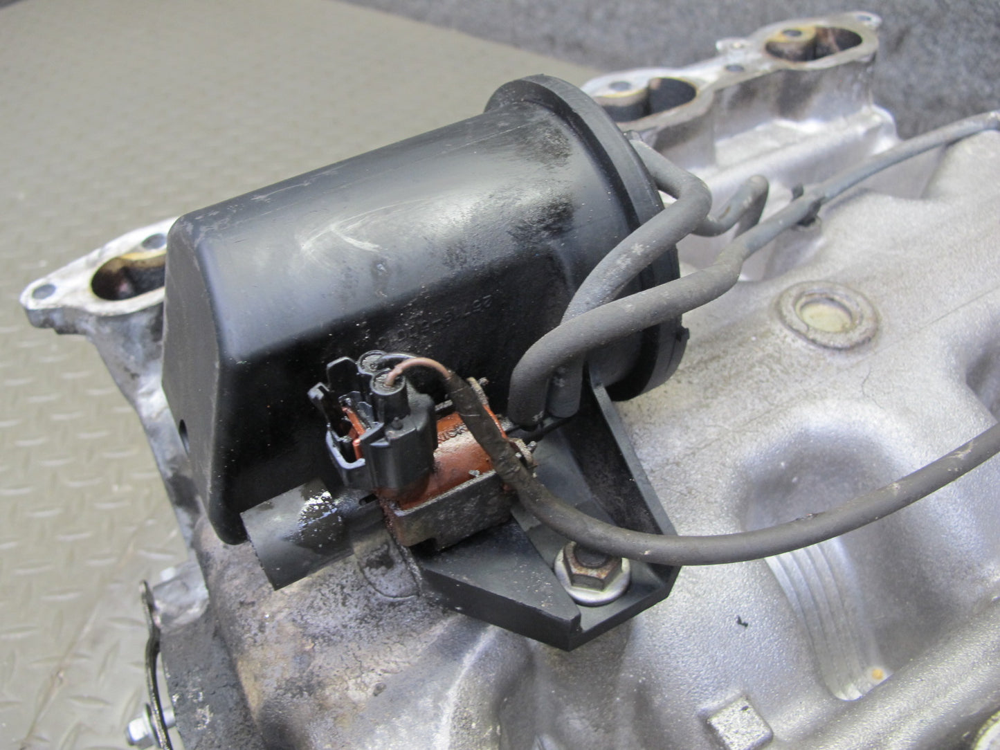 98-00 Lexus SC400 1UZFE Engine Upper Lower Intake Manifold w Pressure Tank Assy